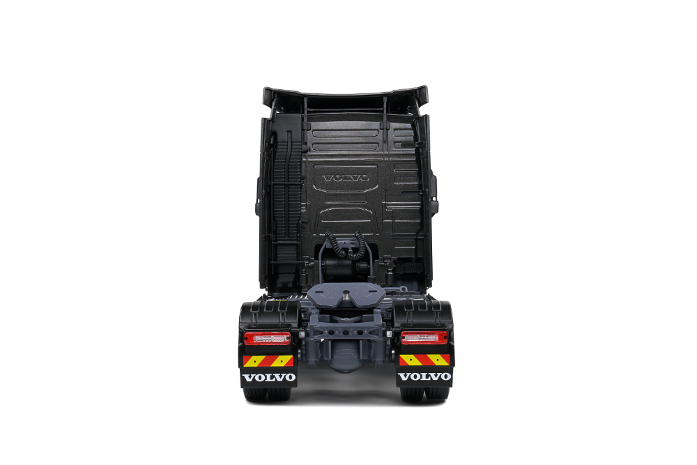 VOLVO FH16 GLOBETROTTER XL - 2021 (INCLUYE CALCOMANÍAS PARA PERSONALIZACIÓN)