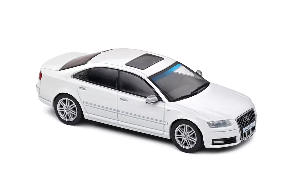 AUDI S8 (D3) – 2010