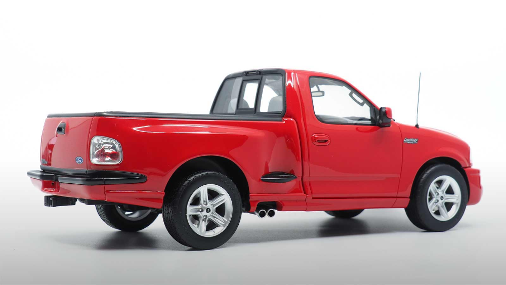 FORD  F-150 SVT LIGHTNING PICK-UP - 2003