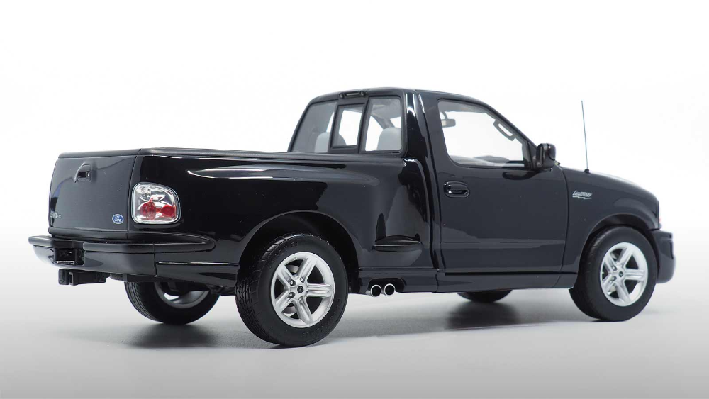 FORD  F-150 SVT LIGHTNING PICK-UP - 2003