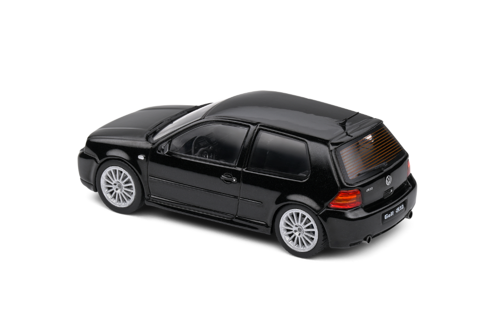 VW GOLF IV R32 – 2003