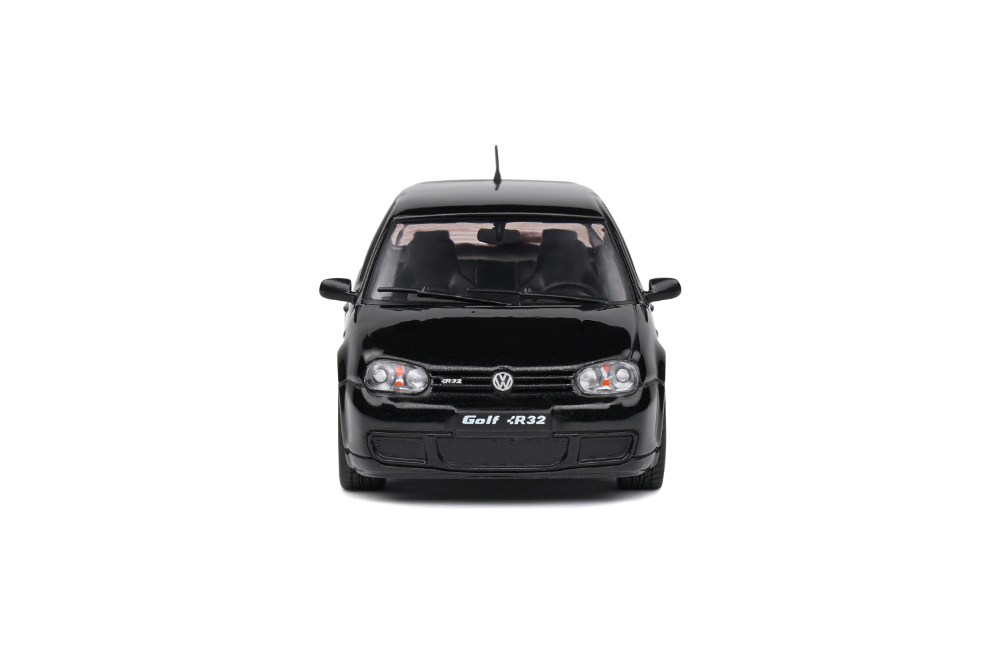 VW GOLF IV R32 – 2003
