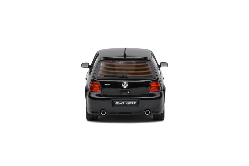 VW GOLF IV R32 – 2003
