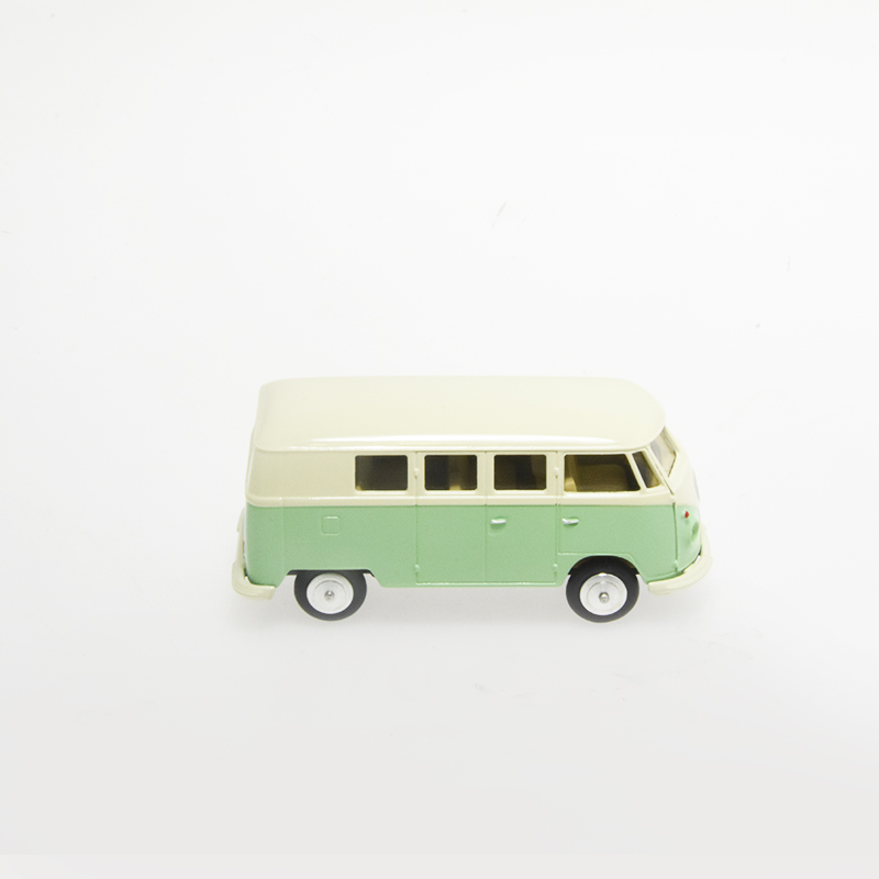 1:43 VOLKSWAGEN COMBI BUS CON SWAROVSKI®  - EDICIÓN LIMITADA NUMERADA - MINIALUXE