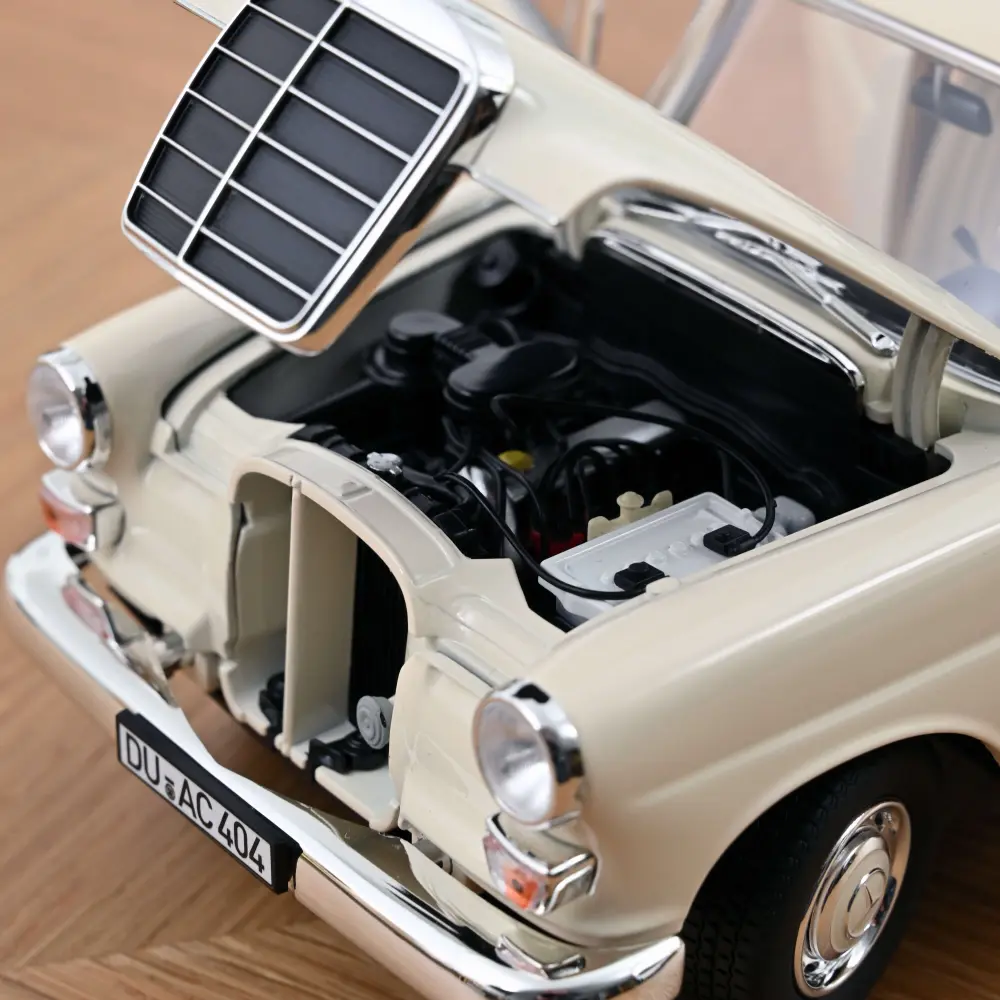 MERCEDES BENZ 200 - 1966
