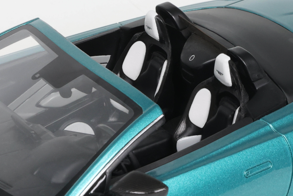 ASTON MARTIN DB12 - 2023  EDICIÓN LIMITADA NUMERADA