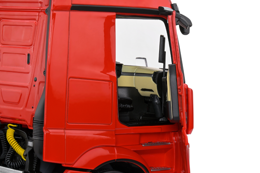MERCEDES BENZ ACTROS - 2019 (INCLUYE CALCOMANÍAS PARA PERSONALIZACIÓN)