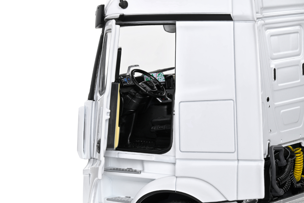 MERCEDES-BENZ ACTROS L - 2023