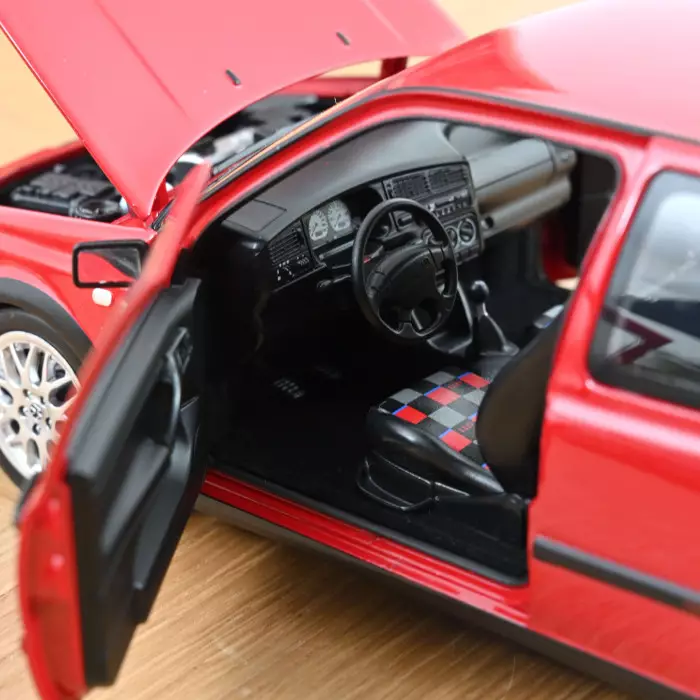 VW Golf III GTI 1996 Rouge Flash 1/18
