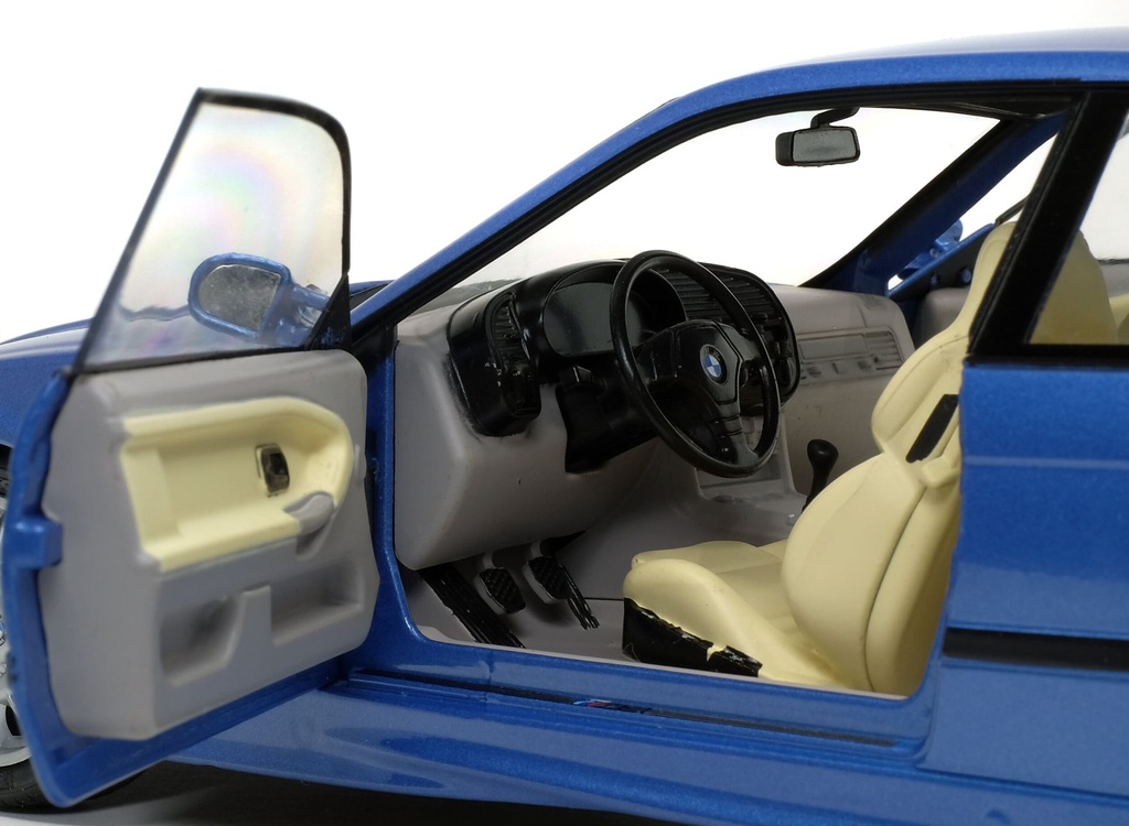 1:18 BMW E36 COUPE M3 1990