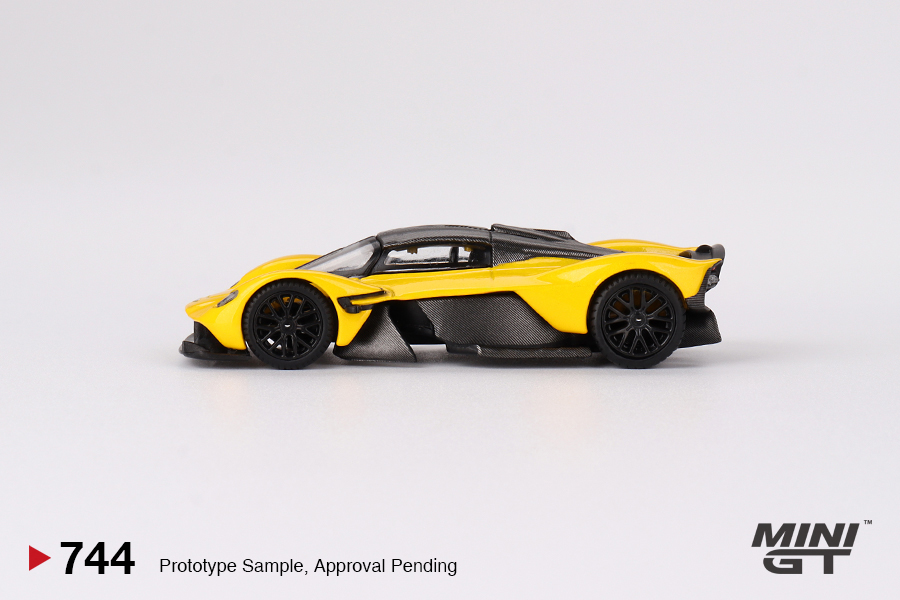 ASTON MARTIN 1/64 VALKYRIE 2023 SIMS MANS 2023 JACK AITKEN - PIPO DERANI - ALEXANDER
