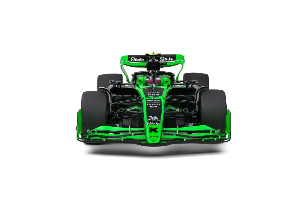 1-18-kick-sauber-f1-team-c44-black-zguanyu-bahrain-gp-2024-06.webp