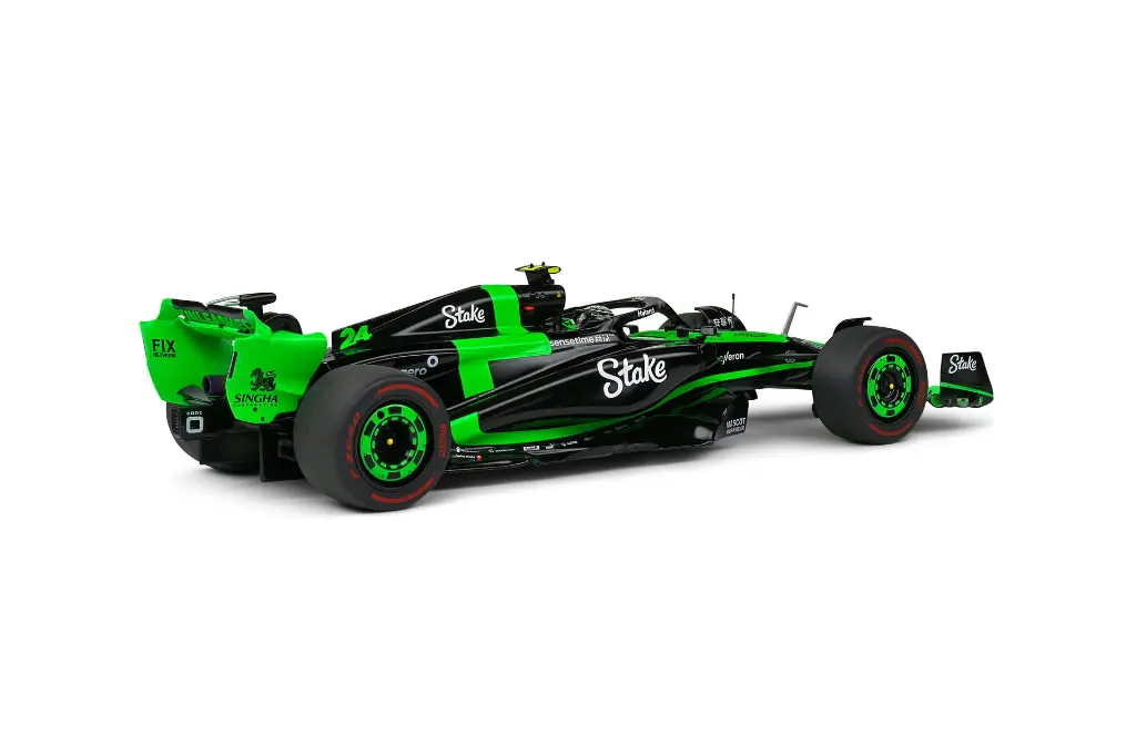 1-18-kick-sauber-f1-team-c44-black-zguanyu-bahrain-gp-2024-04 (1).webp