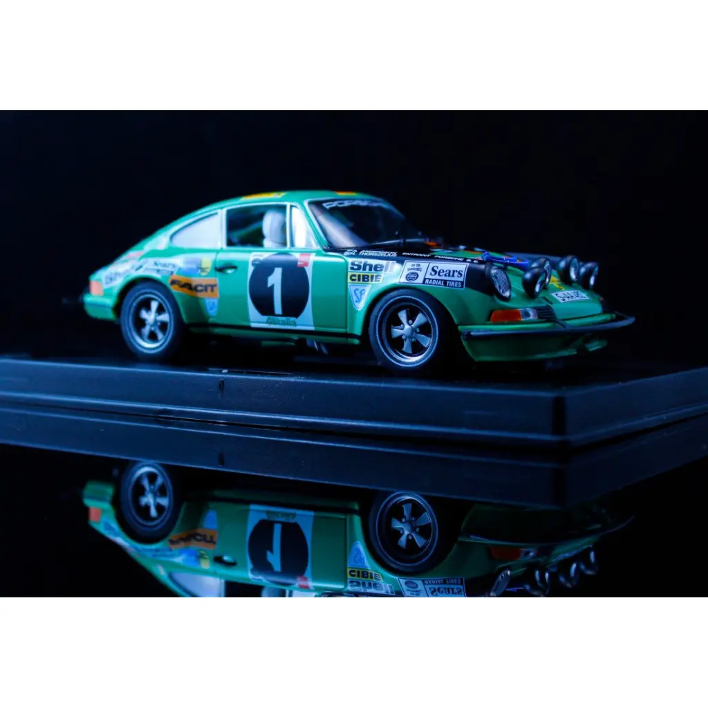 fly-a2084ar-porsche-911-rally-safari-1971-aanderson-hthorszelius-efecto-sucio (2).webp