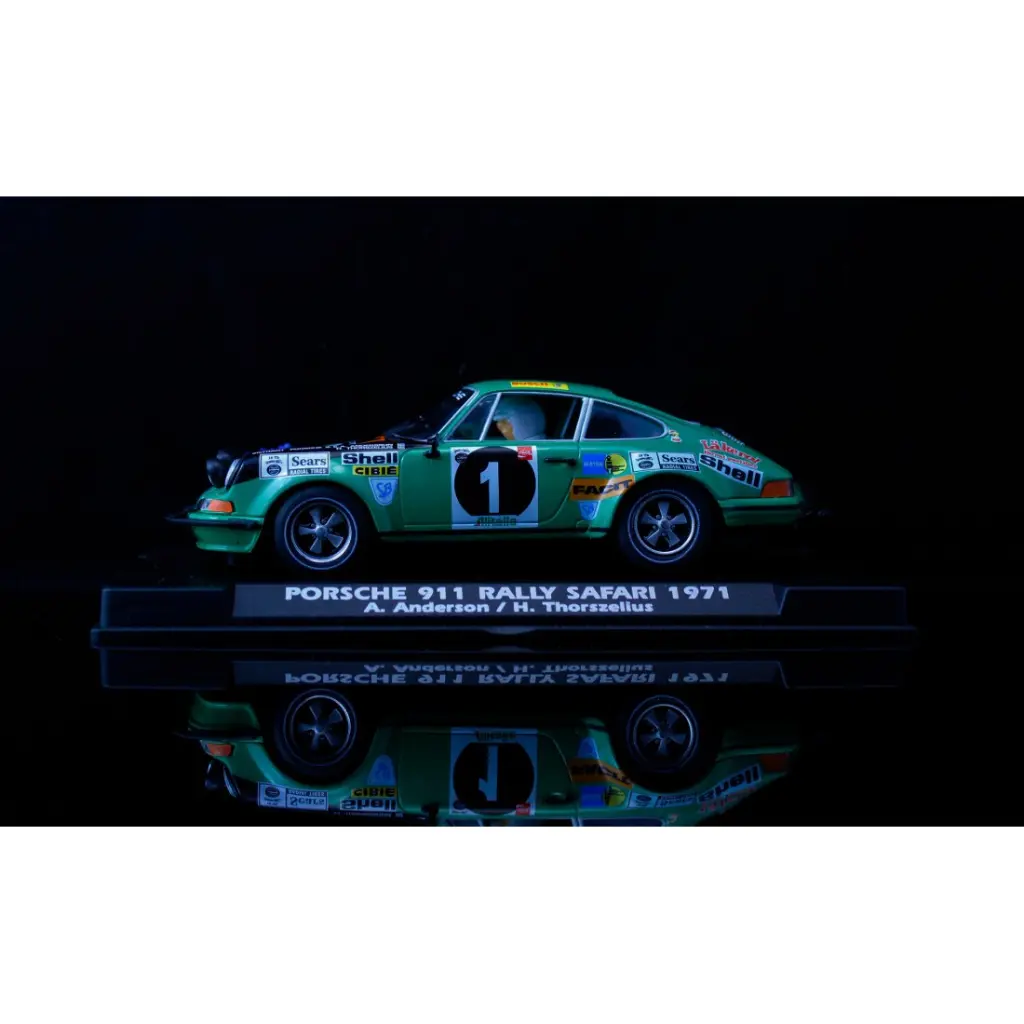 fly-a2084ar-porsche-911-rally-safari-1971-aanderson-hthorszelius-efecto-sucio (1).webp