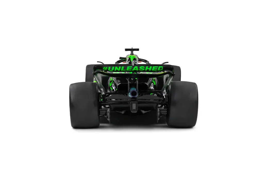 S1814104-R.webp