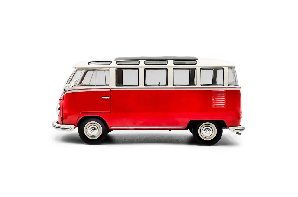 volkswagen-t1-samba-red-white-1962-02.webp