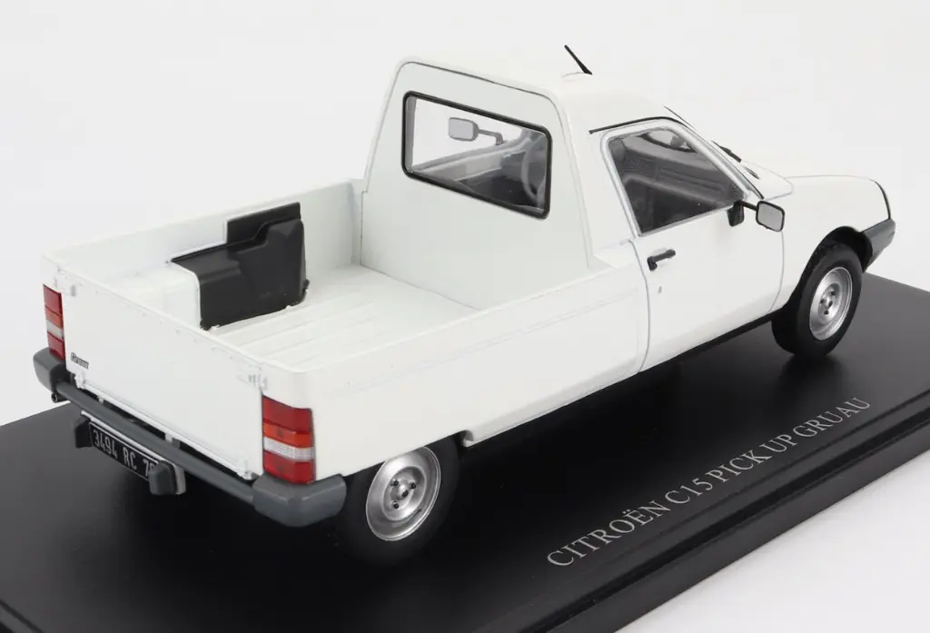 citroen-c15-pick-up-escala.webp