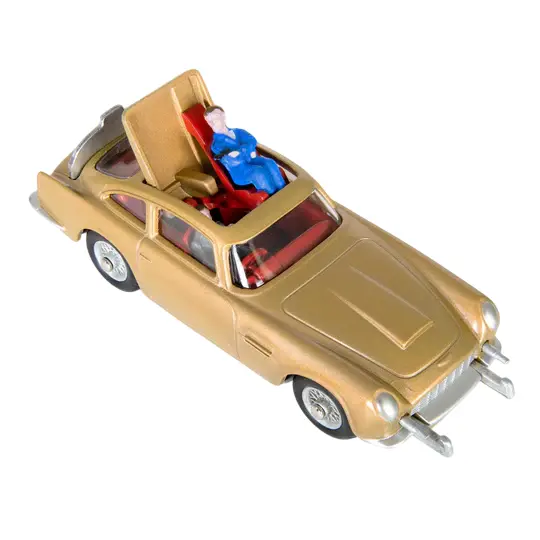 DB5-overhead-view.low-res_540x-Photoroom.webp