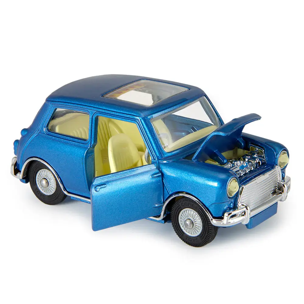 Mini-Magnifique-bonnet-door-open-1000px.webp