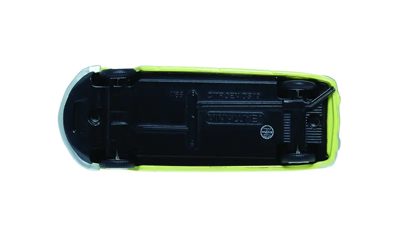 voitures-miniatures-minialuxe-Citroën-DS-19-jaune-3.webp