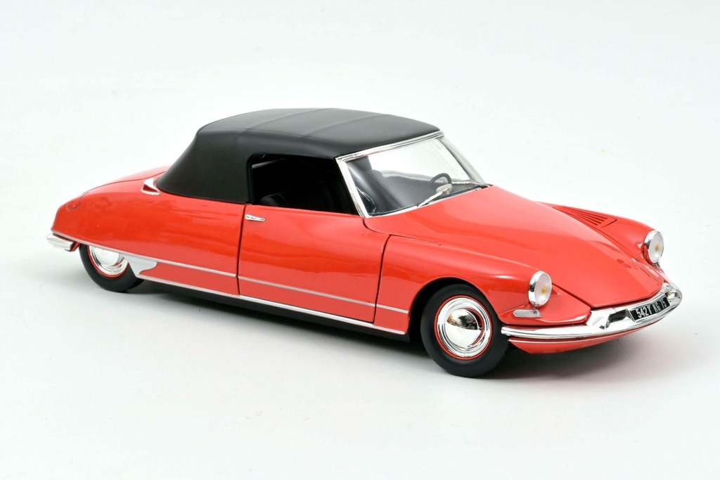 1:18 CITROËN DS 19 CONVERTIBLE - 1961