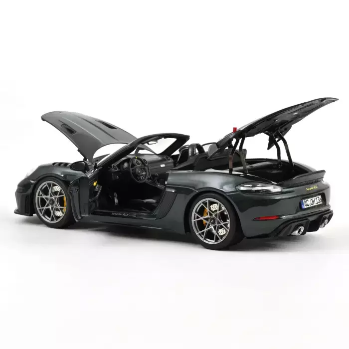 porsche-718-spyder-rs-pack-weissach-2023-forestgreenmetallic-1-18 (6).webp