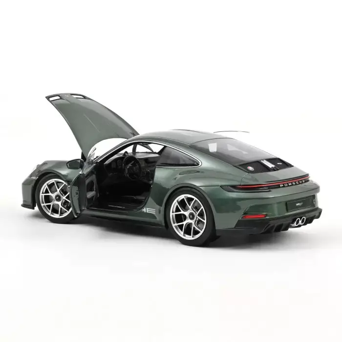 porsche-911-s-t-2023-vert-malachite-metallise-1-18 (4).webp