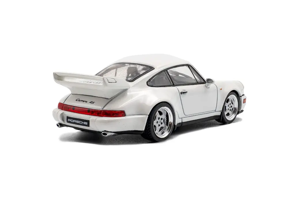 s4316902-porsche-911-964-rs-3-8-grand-prix-white-1994-04.webp