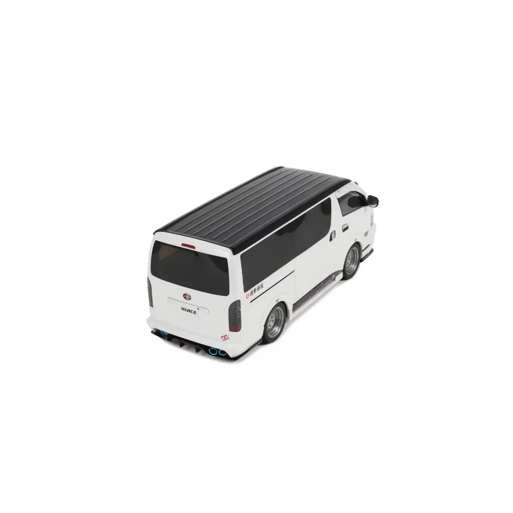 toyota-hiace-super-gl-custom-pearl-white-2008 (5).webp