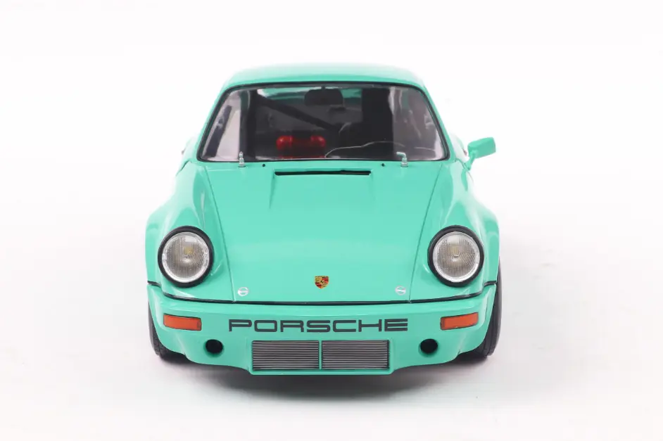 s1810705-porsche-911-iroc-mint-green-1974-08.webp