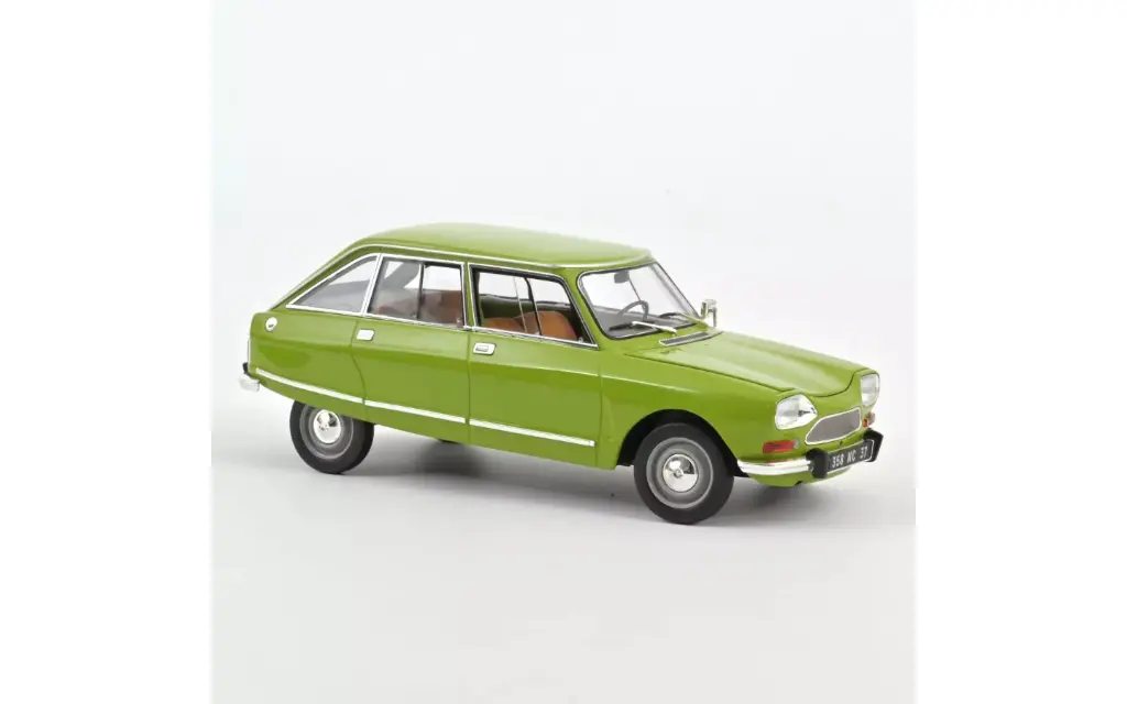 citroen-ami-8-club-1969-iris-vert-1-18 (3).webp