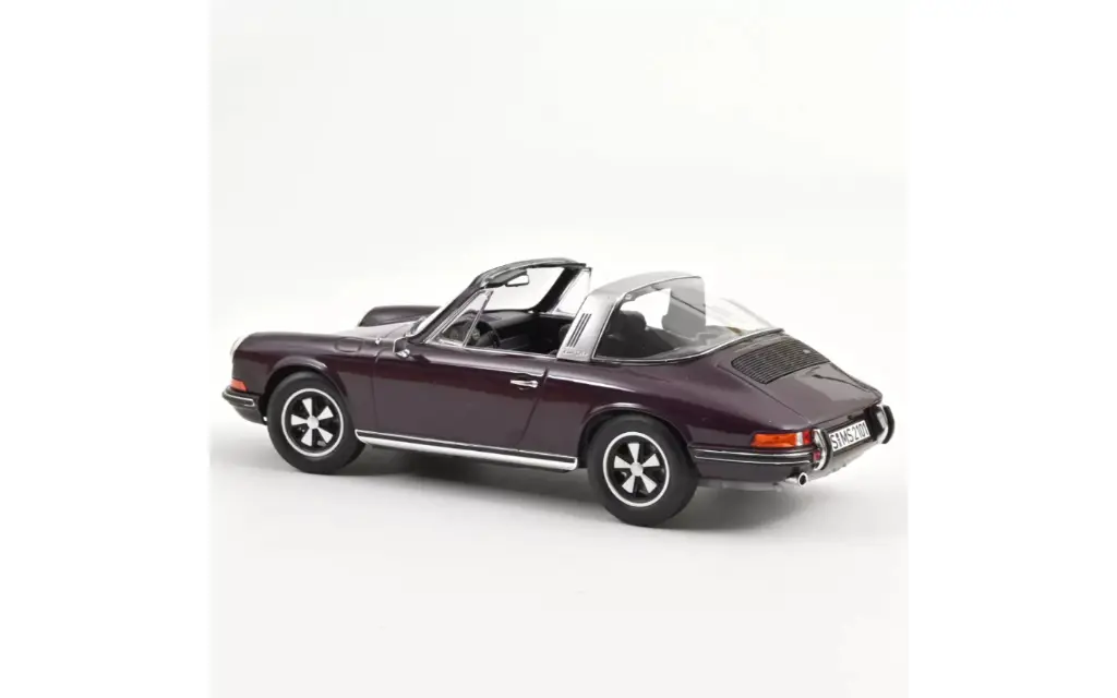 porsche-911-e-targa-1971-mauve-1-18 (6).webp