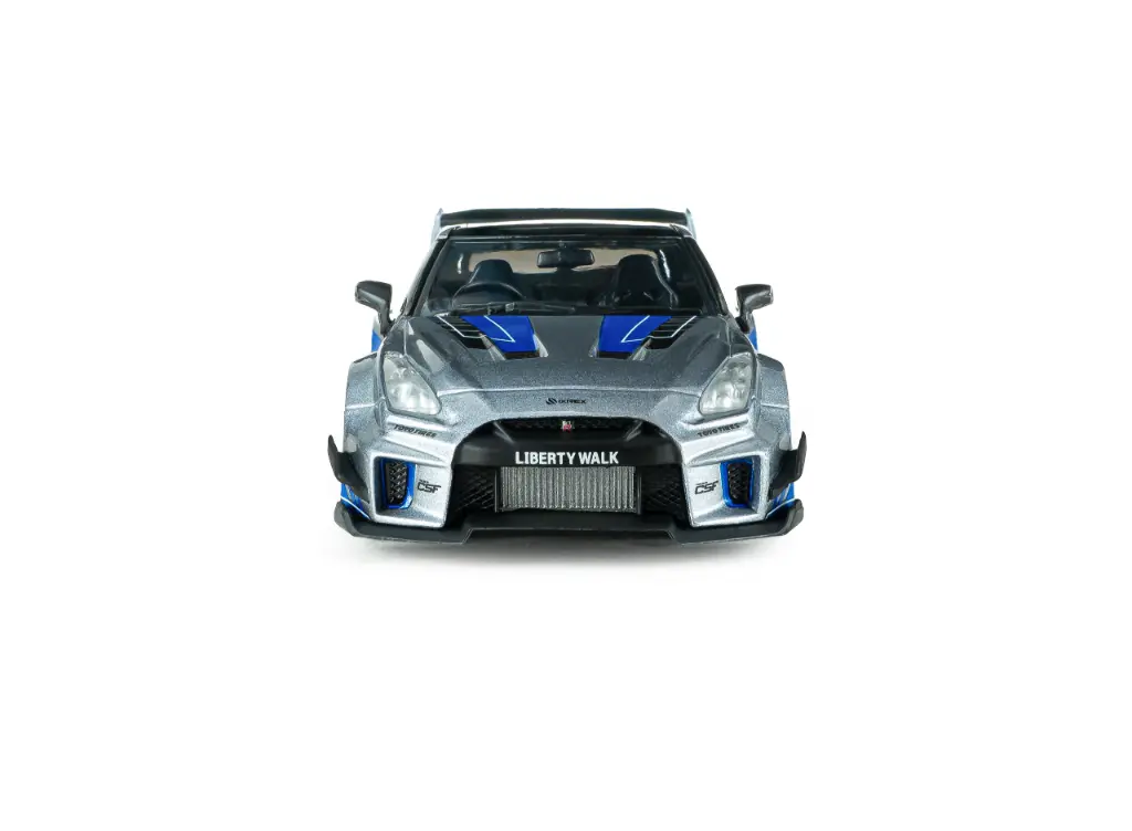 s4311211-nissan-gt-r-r35-liberty-walk-silhouette-silver-and-blue-stripes-2020-07.webp