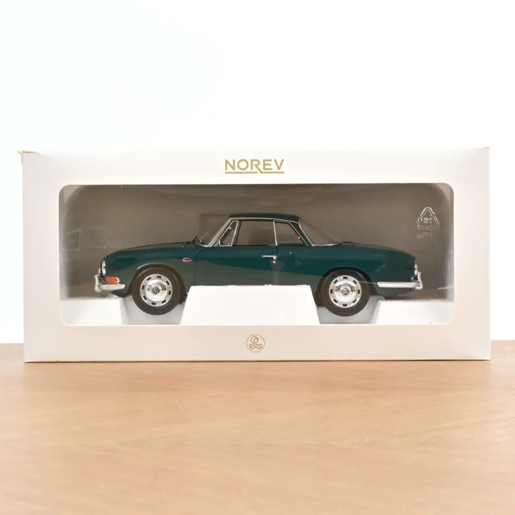 vw-karmann-ghia-1500-1963-vert-smaragd-1-18 (7).webp