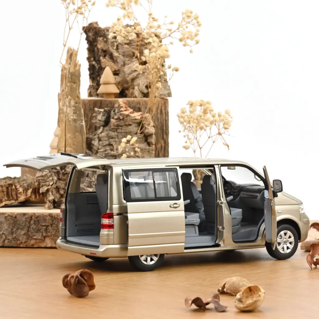 vw-multivan-2003-beige-wheat-metallise-1-18 (6).webp
