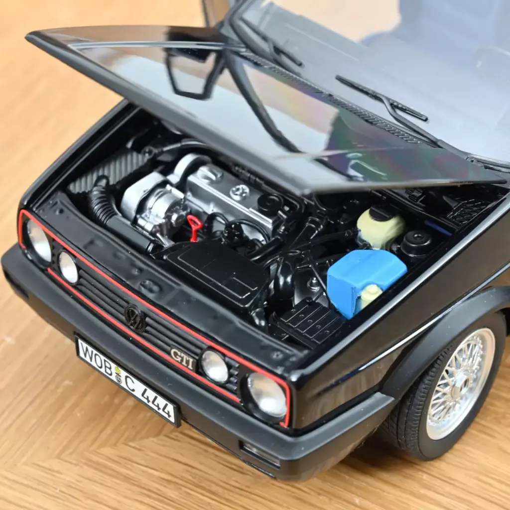 vw-golf-gti-edition-blue-1991-bleu-clair-de-lune-metallise-1-18 (4).webp