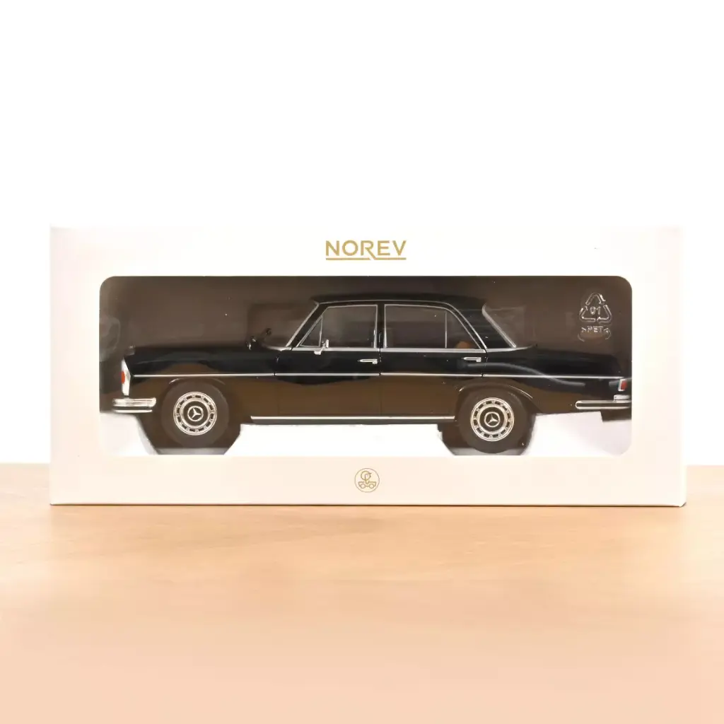 mercedes-benz-280-se-1968-noir-1-18 (6).webp