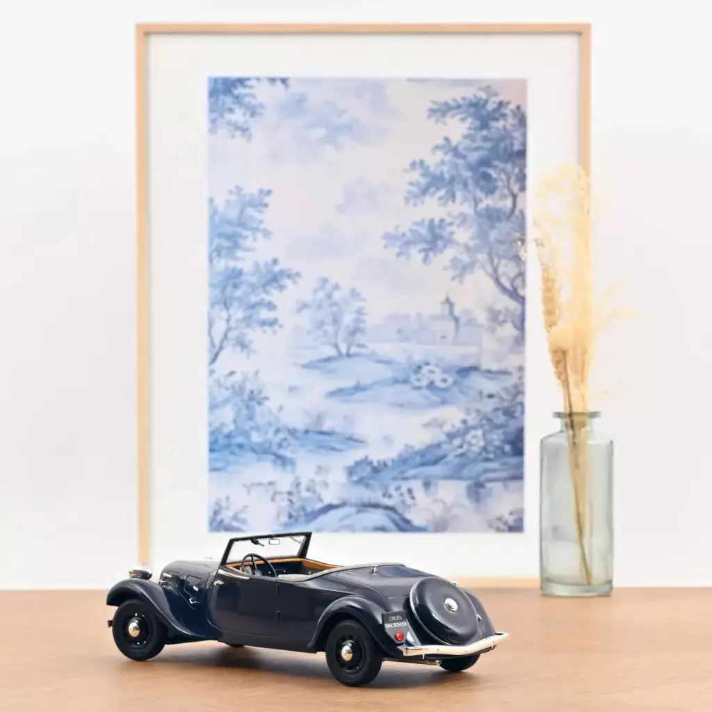 citroen-traction-cabriolet-1938-bleu-fonce-1-18 (1).webp