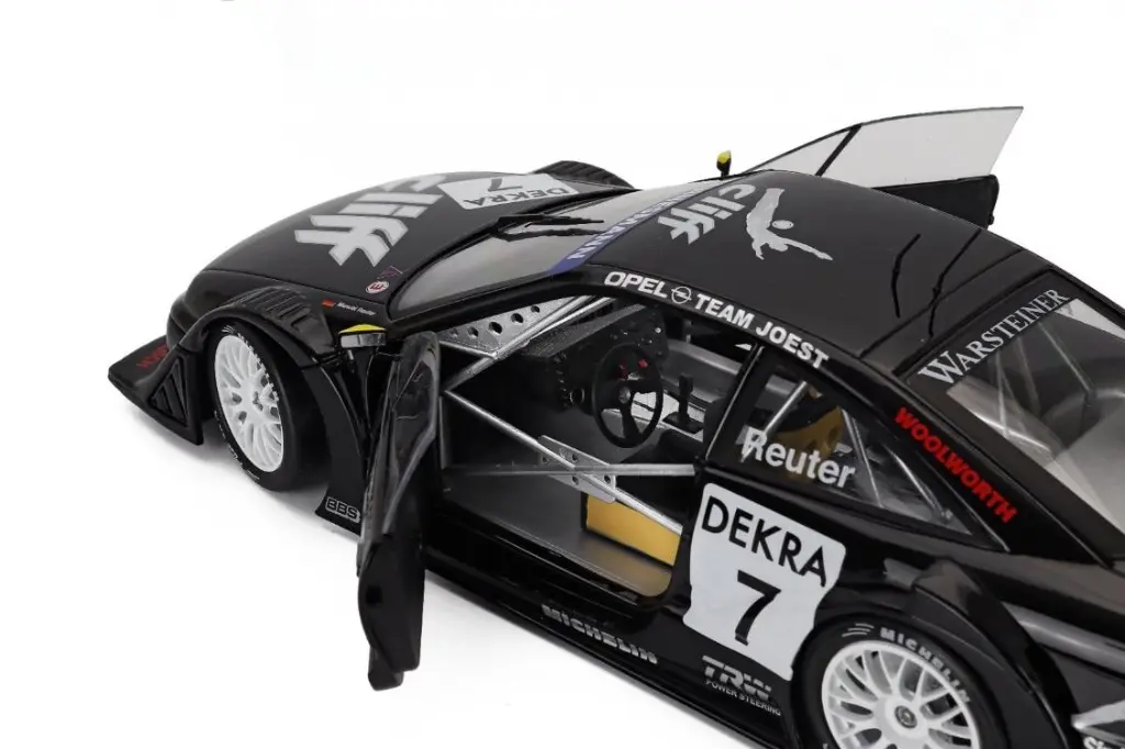 W1802011C INSIDE.webp