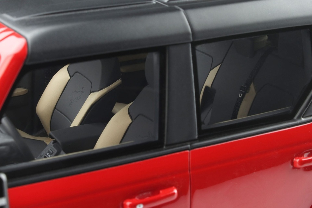 1:18 FORD BRONCO - 2021 EDICIÓN LIMITADA NUMERADA