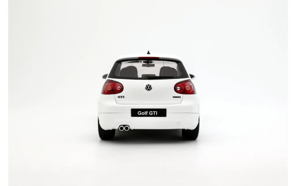 volkswagen-golf-v-gti-edition-30-candy-white-lb9a-2007 (5).webp
