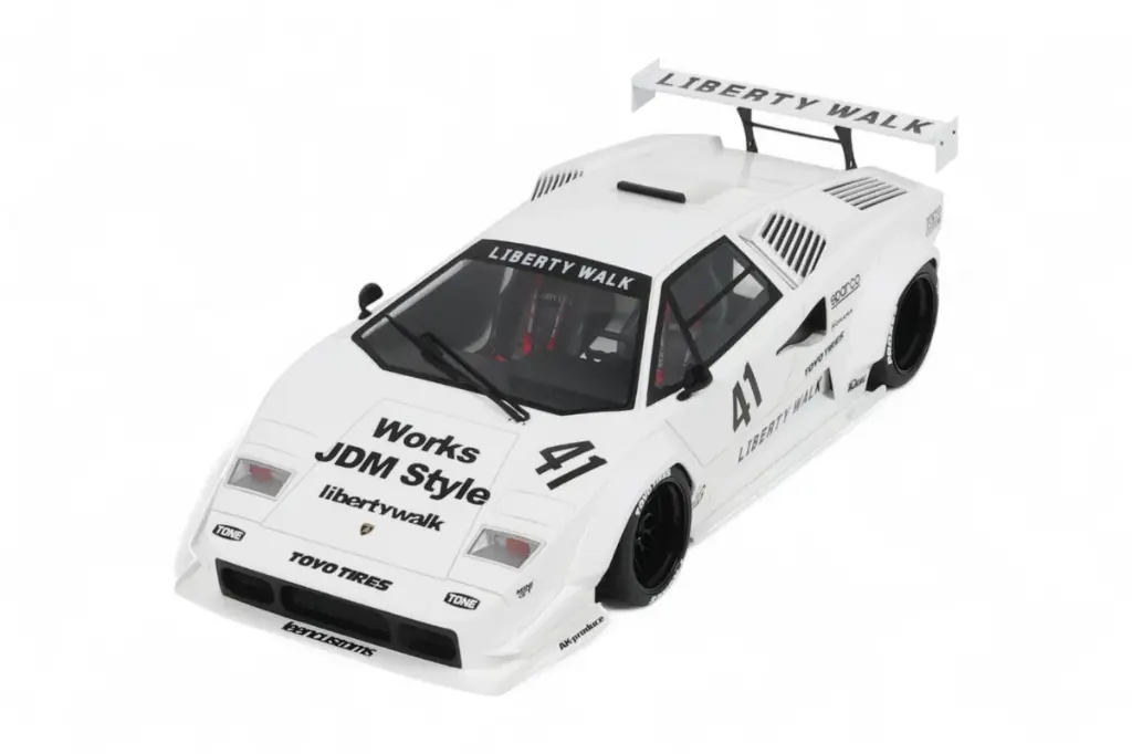 gt518-lb-works-countach-white-gts-8.webp