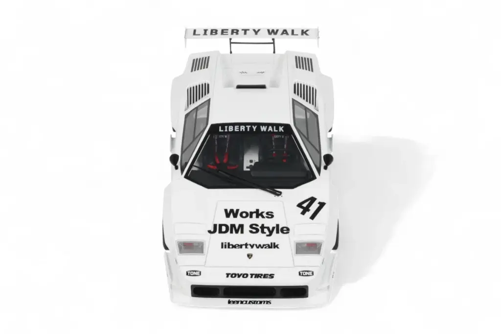 gt518-lb-works-countach-white-gts-7.webp
