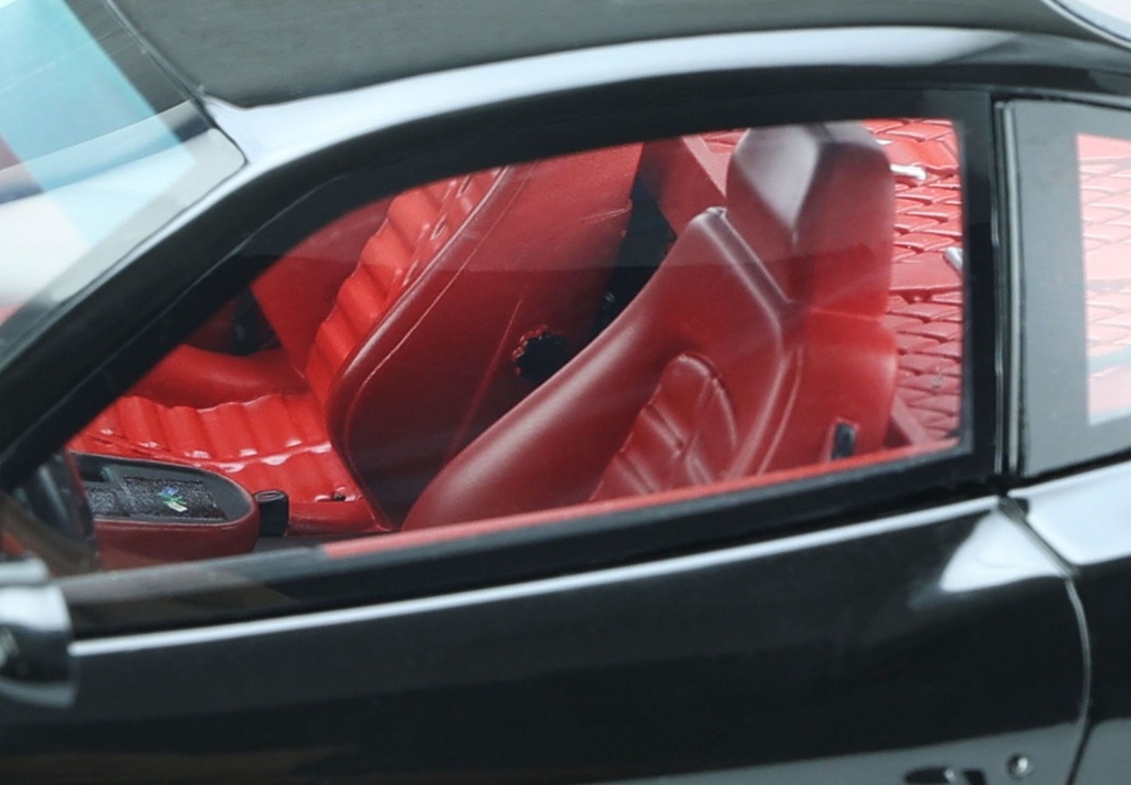 1:18 KOENIG SPECIALS 550 (FERRARI F550) - 1997 - EDICIÓN LIMITADA NUMERADA