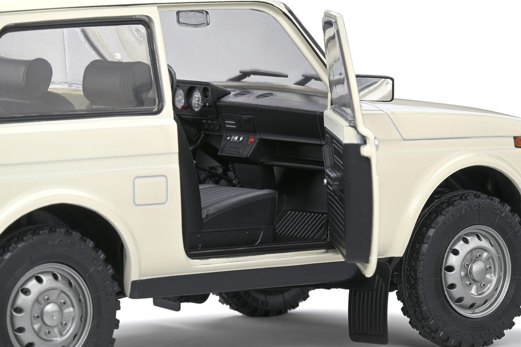 1:18 LADA NIVA - 1980