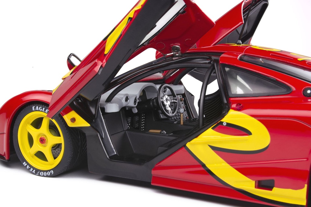 1:18 MCLAREN F1 GTR SHORT TAIL – LAUNCH LIVERY – 1996