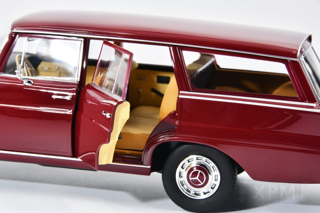 1:18 MERCEDES BENZ 200 UNIVERSAL - 1966