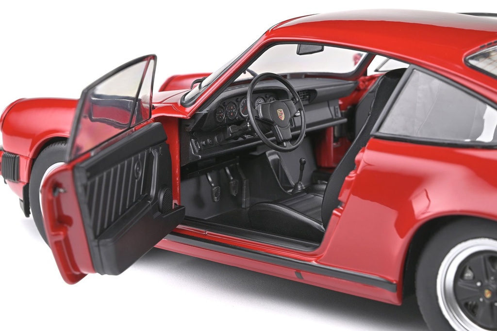 1:18 PORSCHE 911 CARRERA 3.2- 1984 EDICIÓN ESPECIAL