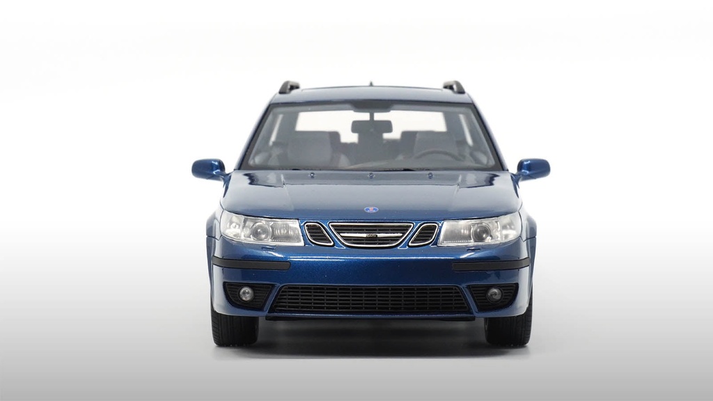 1:18 SAAB 9-5 SPORTCOMBI AERO - 2005